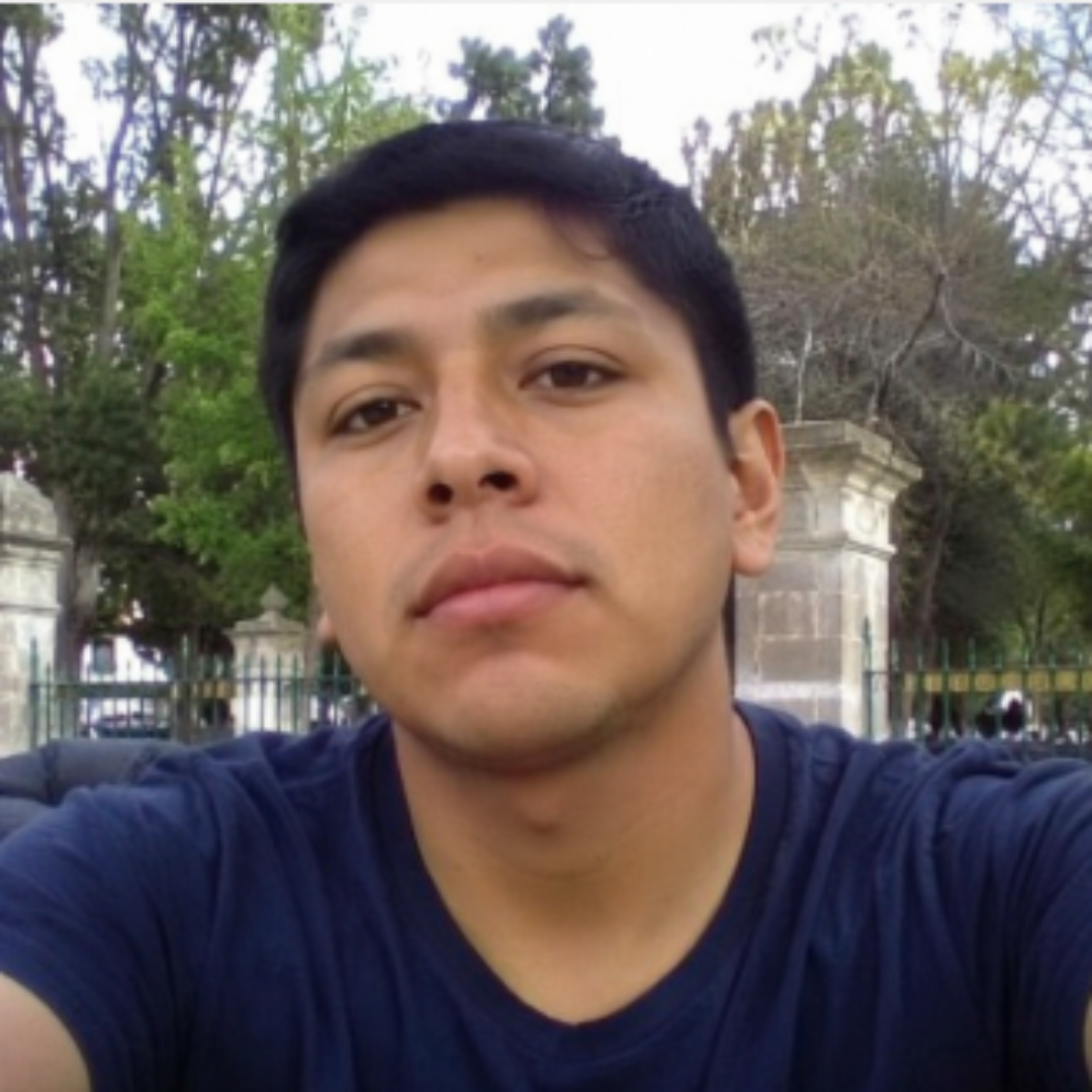 <em>Javier G.</em>